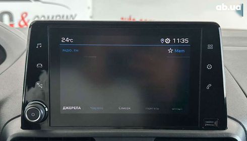 Peugeot Partner 2020 - фото 18