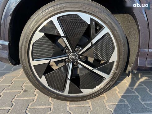 Audi Q4 e-tron 2023 - фото 24