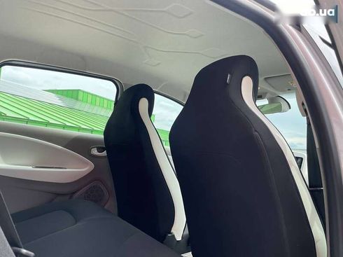 Renault Zoe 2017 - фото 24