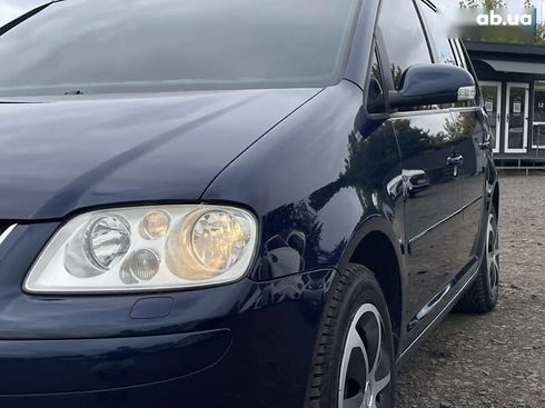 Volkswagen Touran 2005 - фото 11