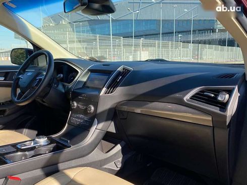 Ford Edge 2018 - фото 20