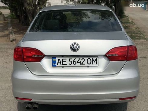 Volkswagen Jetta 2012 - фото 5
