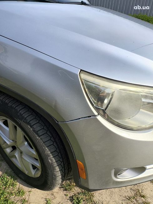 Volkswagen Tiguan 2010 серебристый - фото 12