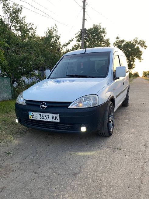 Opel Combo Life 2005 белый - фото 2