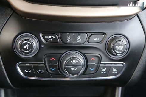 Jeep Cherokee 2017 - фото 21
