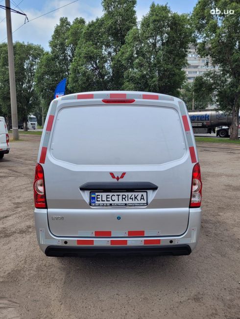 Wuling Electric Mini Cargo Van 2024 - фото 8
