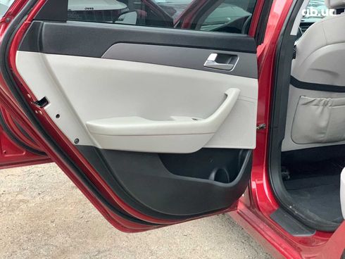 Hyundai Sonata 2015 красный - фото 33