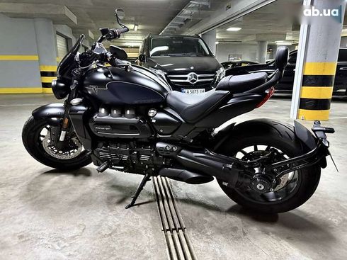 Triumph Rocket 3 2024 - фото 14