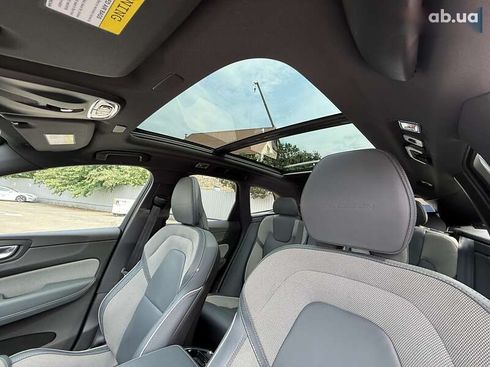 Volvo XC60 2020 - фото 21