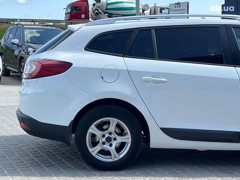 Renault Megane 2012 белый - фото 12