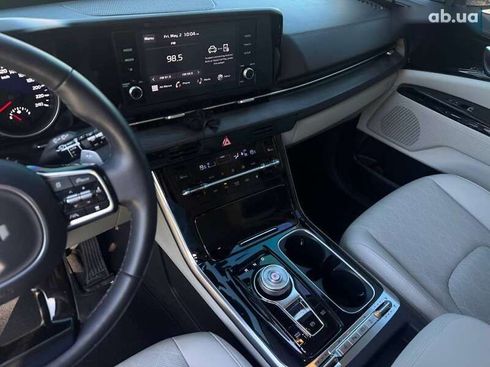 Kia Carnival 2023 - фото 18