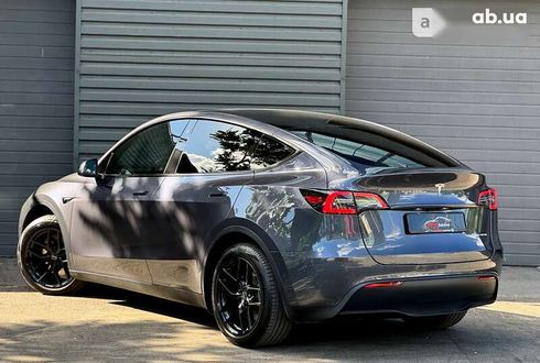 Tesla Model Y 2022 - фото 8