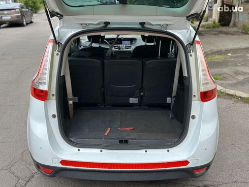 Renault Megane 2012 белый - фото 11