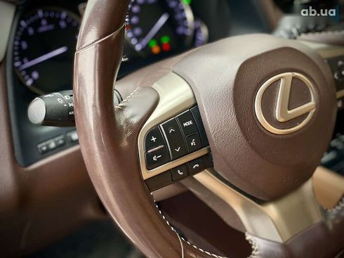 Lexus RX 2018 - фото 16