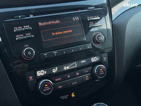 Nissan Rogue 2017 черный - фото 18