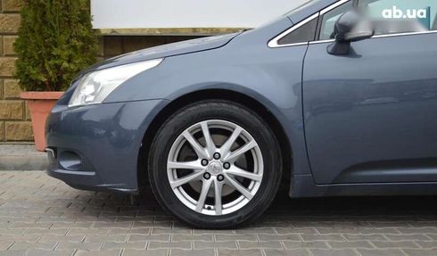 Toyota Avensis 2010 - фото 7