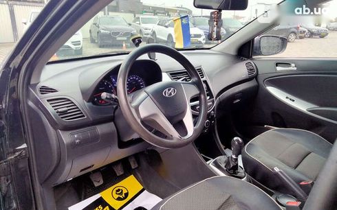 Hyundai Accent 2013 - фото 9