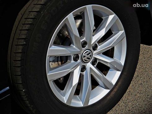 Volkswagen Passat 2017 - фото 5