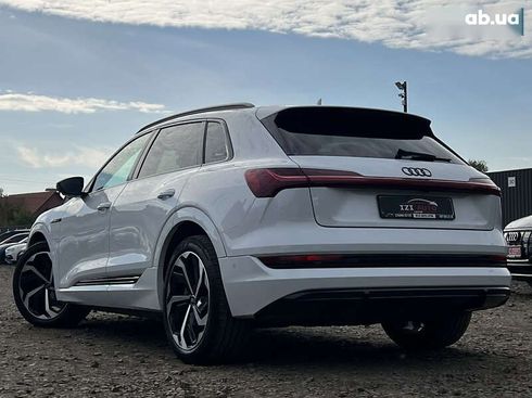 Audi E-Tron 2022 - фото 6