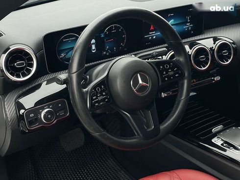 Mercedes-Benz CLA-Класс 2019 - фото 28
