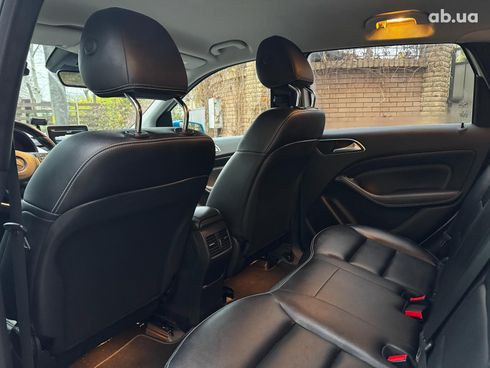 Mercedes-Benz B-Класс 2015 белый - фото 25