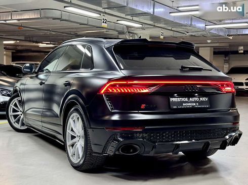 Audi RS Q8 2020 - фото 13