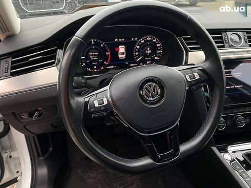 Volkswagen Passat 2017 - фото 14