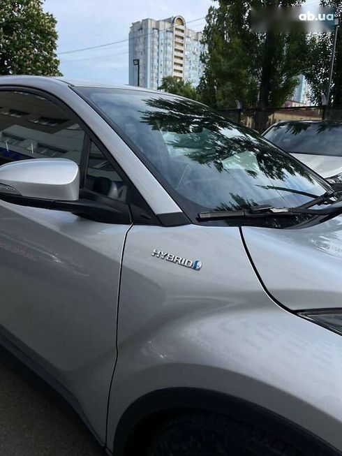 Toyota C-HR 2019 - фото 22