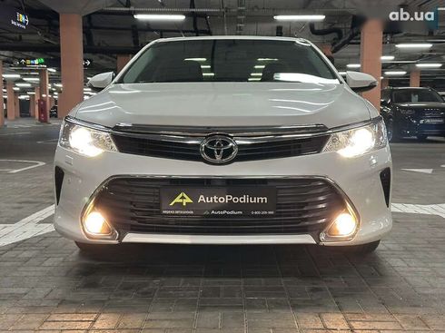 Toyota Camry 2015 - фото 3