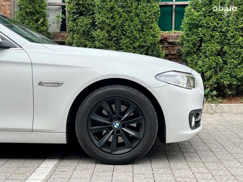 BMW 5 серия 2014 белый - фото 20