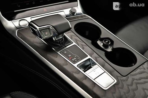 Audi A6 2020 - фото 18