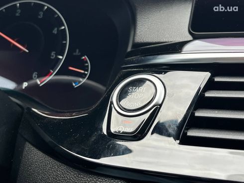 BMW 5 серия 2019 серый - фото 8