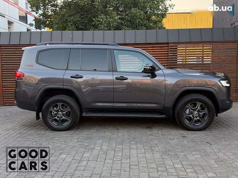 Toyota Land Cruiser 2023 - фото 8
