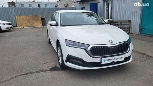 Skoda Octavia 2021 - фото 14