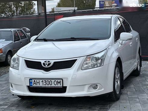 Toyota Avensis 2011 - фото 8