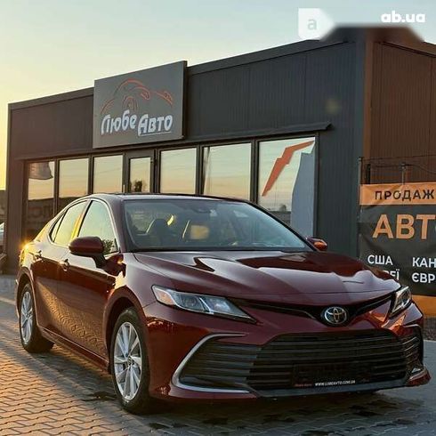 Toyota Camry 2023 - фото 3