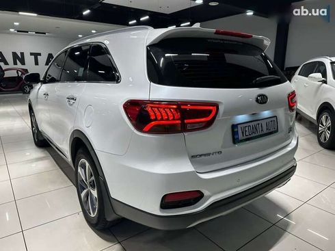 Kia Sorento 2017 - фото 6