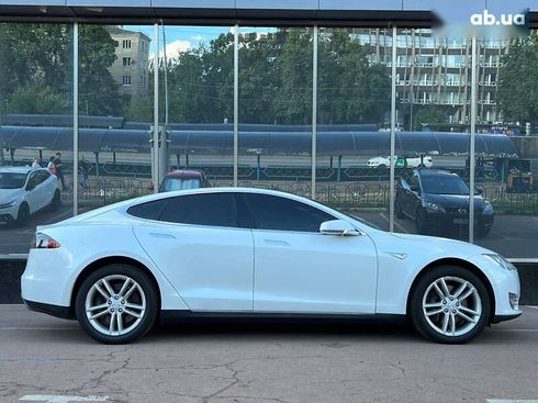 Tesla Model S 2015 - фото 8