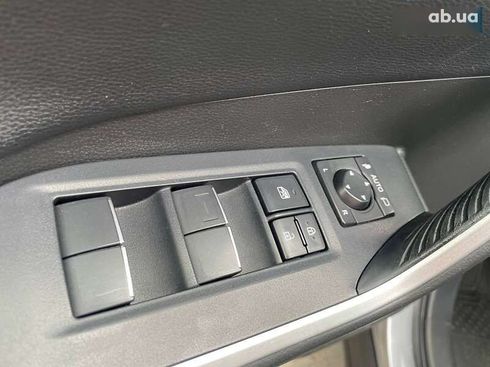 Toyota RAV4 2020 - фото 15