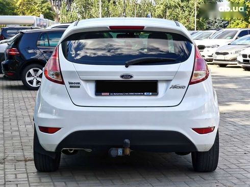 Ford Fiesta 2013 - фото 7