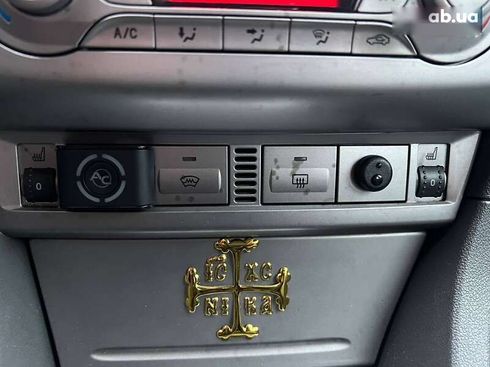 Ford Focus 2010 - фото 26
