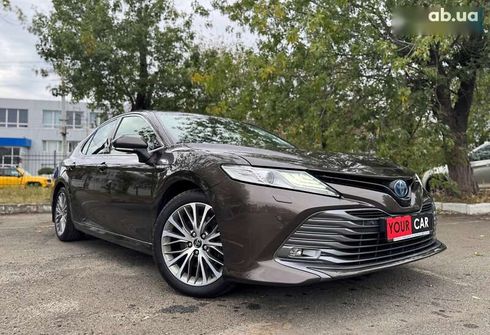 Toyota Camry 2019 - фото 19