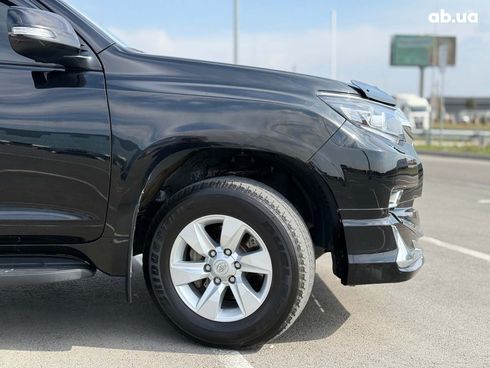 Toyota Land Cruiser Prado 2019 черный - фото 11