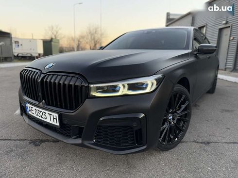 BMW 7 серия 2016 - фото 6