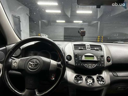 Toyota RAV4 2007 - фото 13