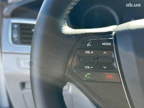Hyundai Sonata 2015 серый - фото 20