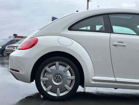 Volkswagen Beetle 2013 белый - фото 12