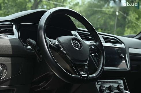 Volkswagen Tiguan 2018 - фото 25