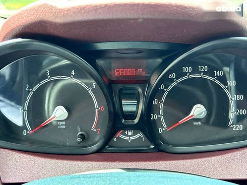 Ford Fiesta 2011 - фото 17