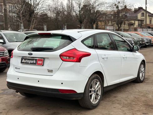 Ford Focus 2017 белый - фото 10